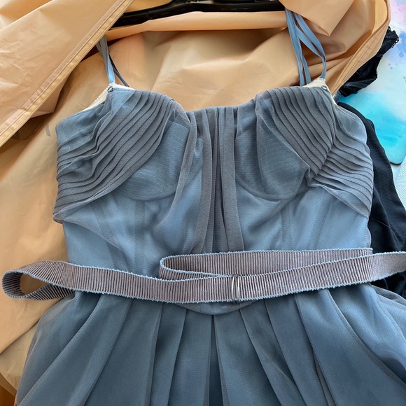 BCBG Runway collection size 4 - Picture 7 of 7